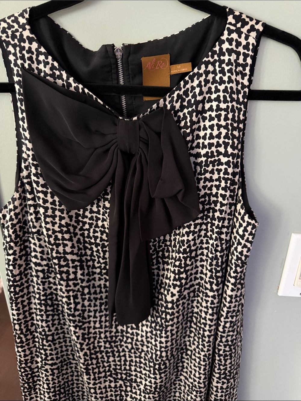 Roz & Ali Black and White Bow-Front Sleeveless silk elegant dress,sz 12
